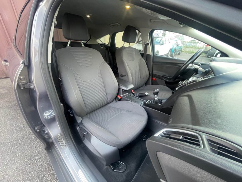 FORD FOCUS 3 PHASE 2 1.0i - 125CV 12V TURBO CRIT'AIR 1 2015