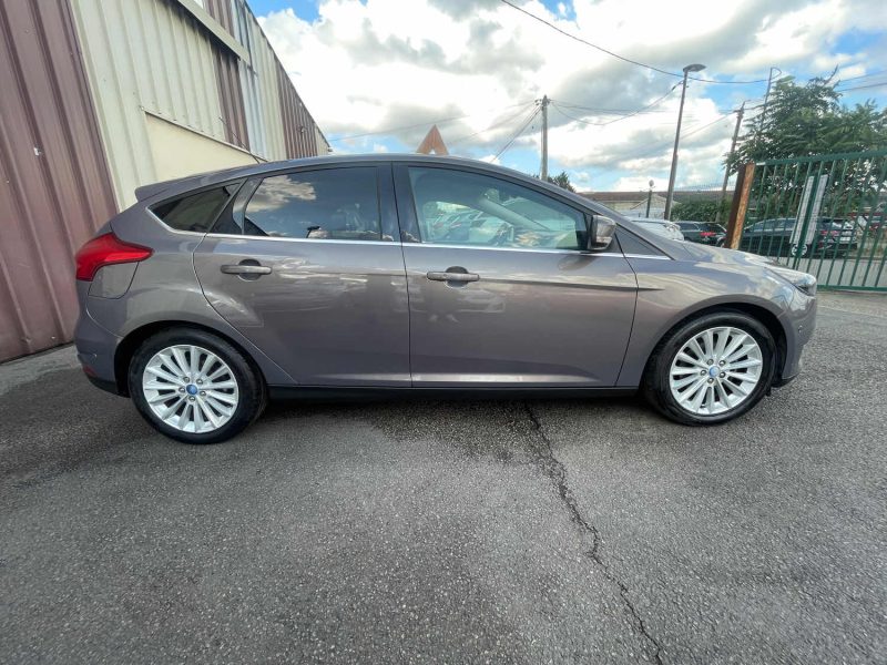 FORD FOCUS 3 PHASE 2 1.0i - 125CV 12V TURBO CRIT'AIR 1 2015