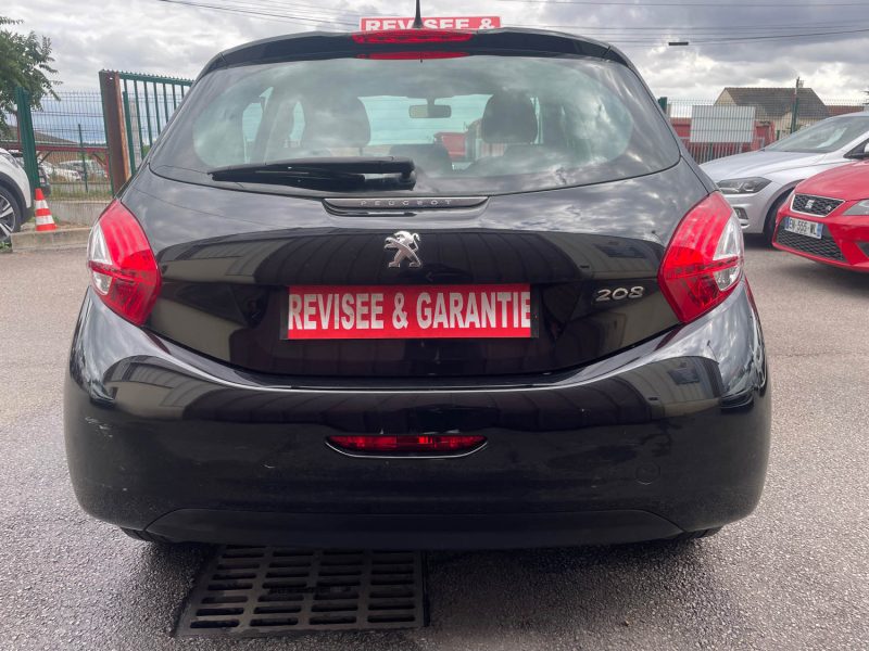 PEUGEOT 208 1.2 VTI 82CV 1ER MAIN CRIT'AIR 1 2014