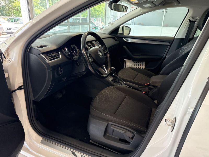 SKODA OCTAVIA 1.6 TDI 116ch SCR Clever DSG7 Euro6d-T