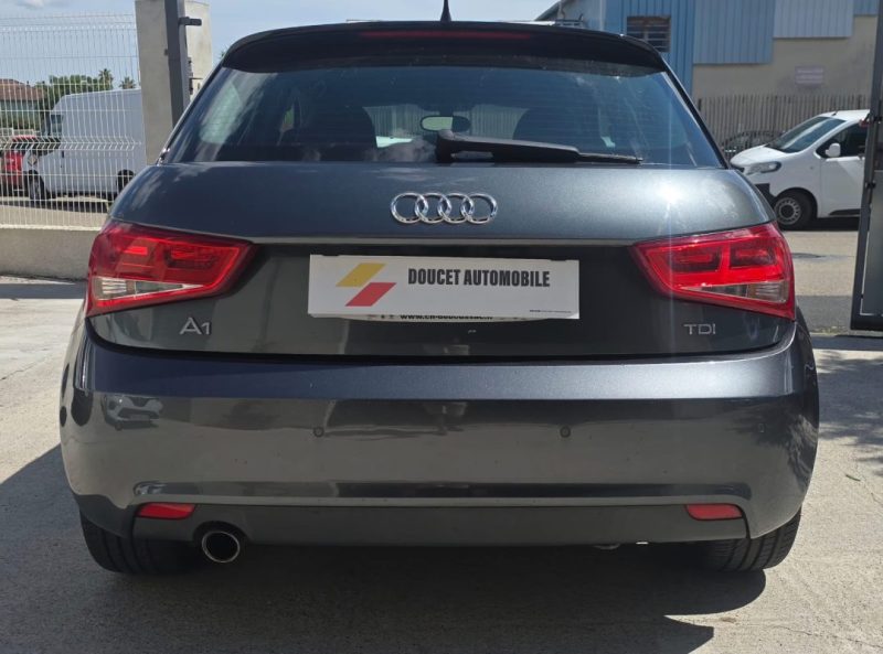AUDI A1 1.6 tdi 105cv / SPORTBACK 2012 / S LINE