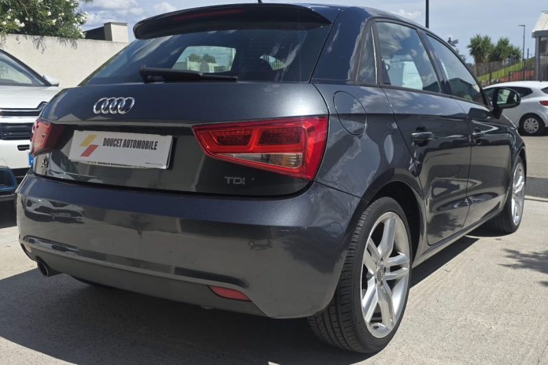 AUDI A1 1.6 tdi 105cv / SPORTBACK 2012 / S LINE