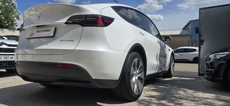 Tesla Model Y Dual Motor Long Range AWD FSD3