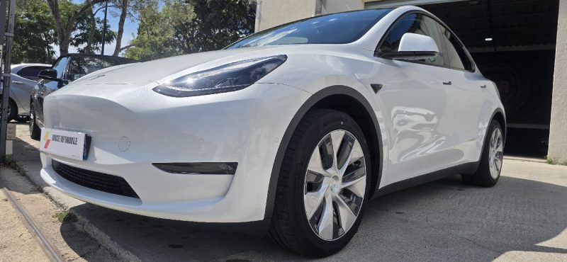 Tesla Model Y Dual Motor Long Range AWD FSD3
