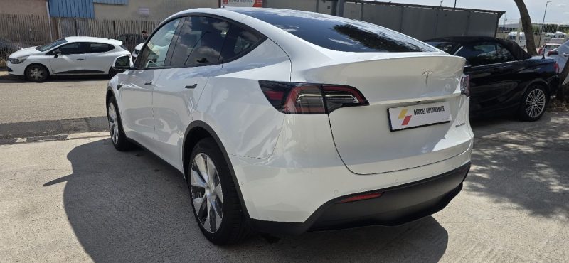 Tesla Model Y Dual Motor Long Range AWD FSD3