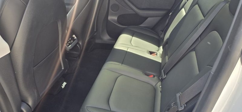 Tesla Model Y Dual Motor Long Range AWD FSD3