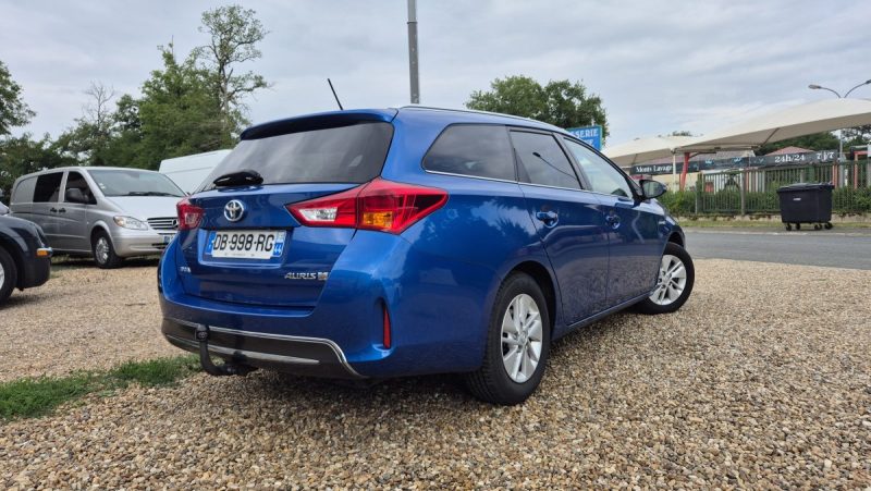 TOYOTA AURIS 2013