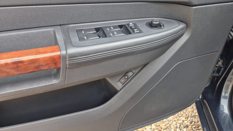 CHRYSLER 300 C 3.0 CRD 218 ch DESIGN