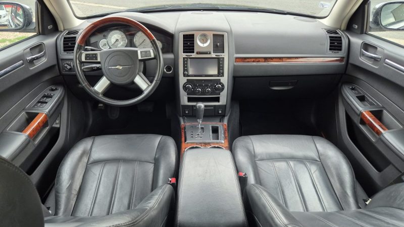 CHRYSLER 300 C 3.0 CRD 218 ch DESIGN