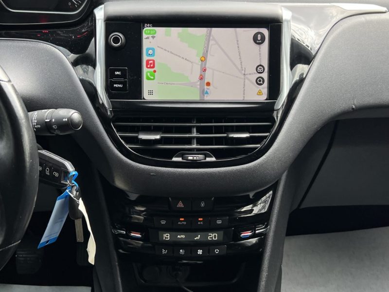 PEUGEOT 208 PHASE 2 ALLURE 1.2 82 Cv APPLE CARPLAY & ANDROID 38 600 Kms CRIT AIR 1 - GARANTIE 1 AN