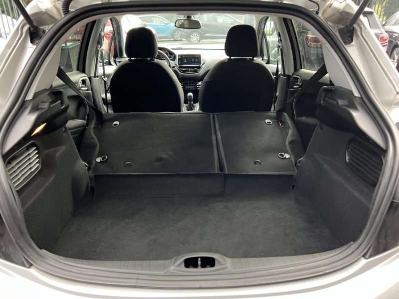 PEUGEOT 208 PHASE 2 ALLURE 1.2 82 Cv APPLE CARPLAY & ANDROID 38 600 Kms CRIT AIR 1 - GARANTIE 1 AN