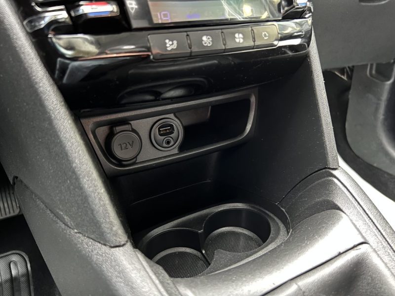 PEUGEOT 208 PHASE 2 ALLURE 1.2 82 Cv APPLE CARPLAY & ANDROID 38 600 Kms CRIT AIR 1 - GARANTIE 1 AN