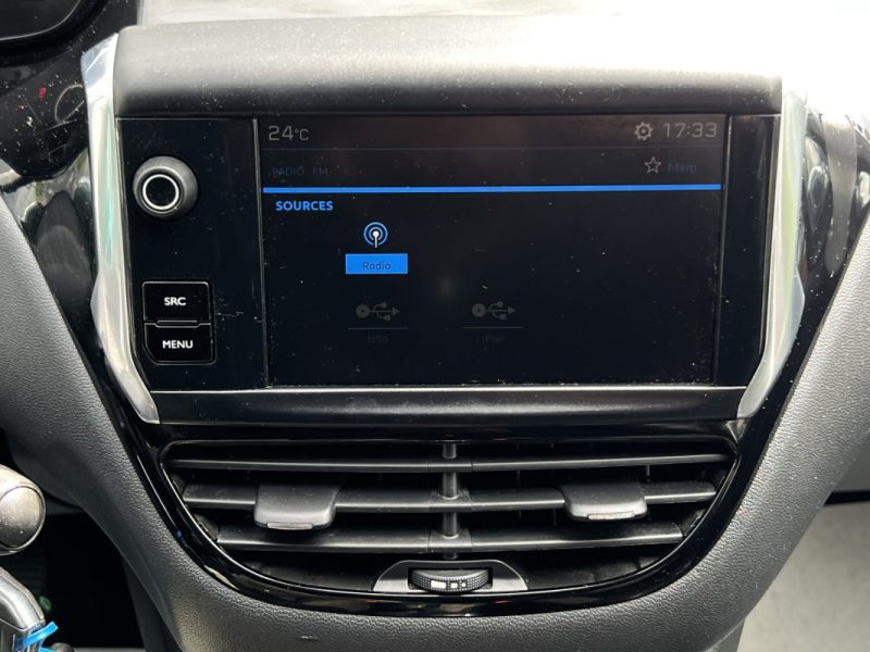 PEUGEOT 208 PHASE 2 ALLURE 1.2 82 Cv APPLE CARPLAY & ANDROID 38 600 Kms CRIT AIR 1 - GARANTIE 1 AN