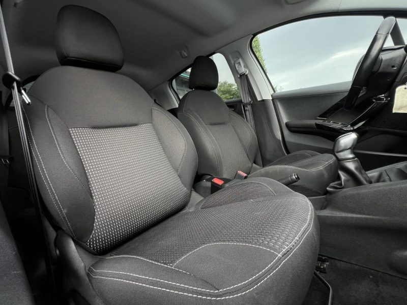 PEUGEOT 208 PHASE 2 ALLURE 1.2 82 Cv APPLE CARPLAY & ANDROID 38 600 Kms CRIT AIR 1 - GARANTIE 1 AN