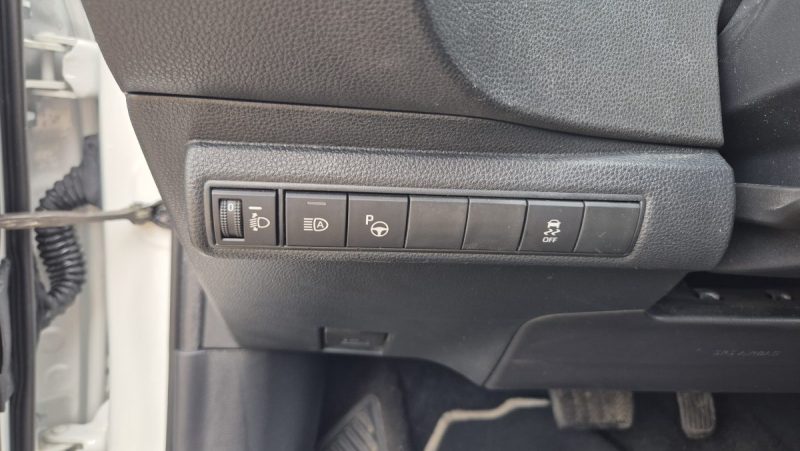 TOYOTA COROLLA NG 122h Dynamic Business MY21