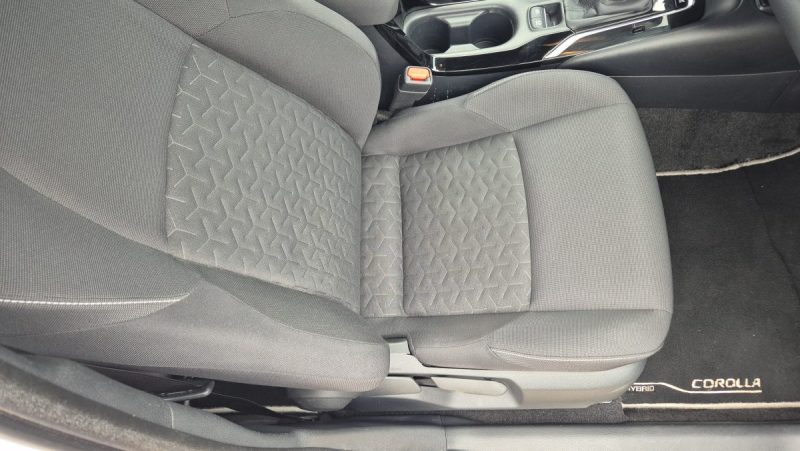 TOYOTA COROLLA NG 122h Dynamic Business MY21