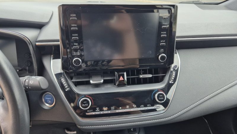 TOYOTA COROLLA NG 122h Dynamic Business MY21