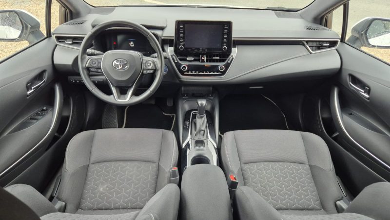 TOYOTA COROLLA NG 122h Dynamic Business MY21