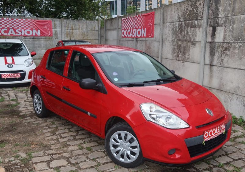RENAULT CLIO 2011