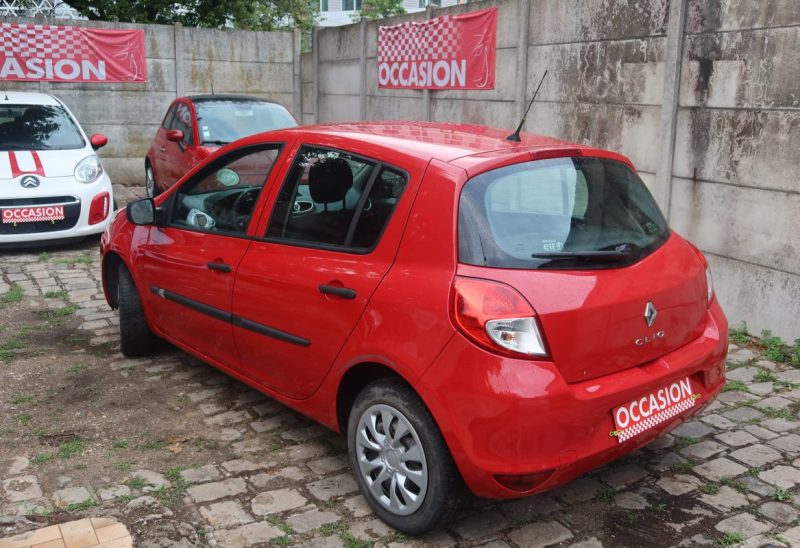 RENAULT CLIO 2011