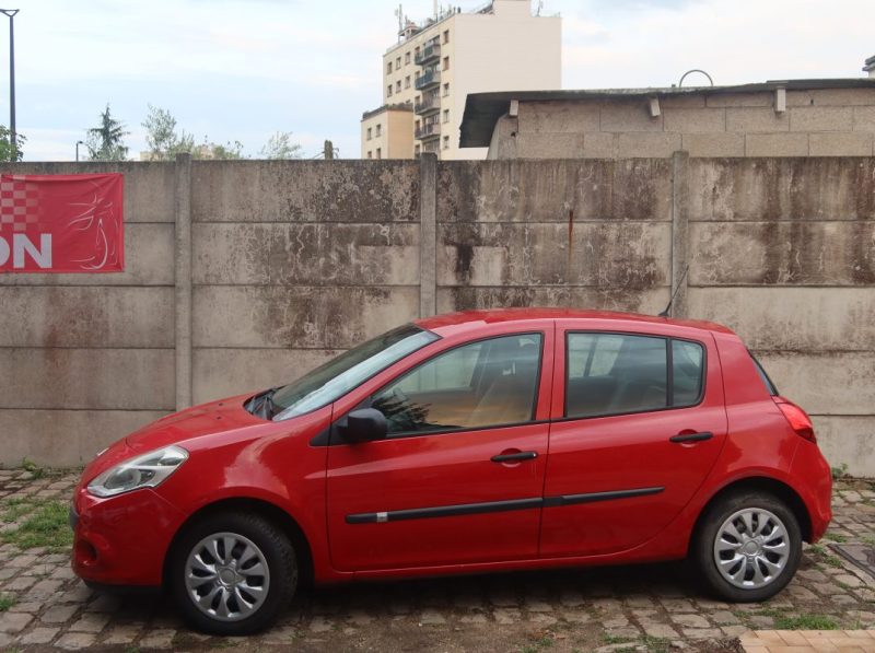 RENAULT CLIO 2011