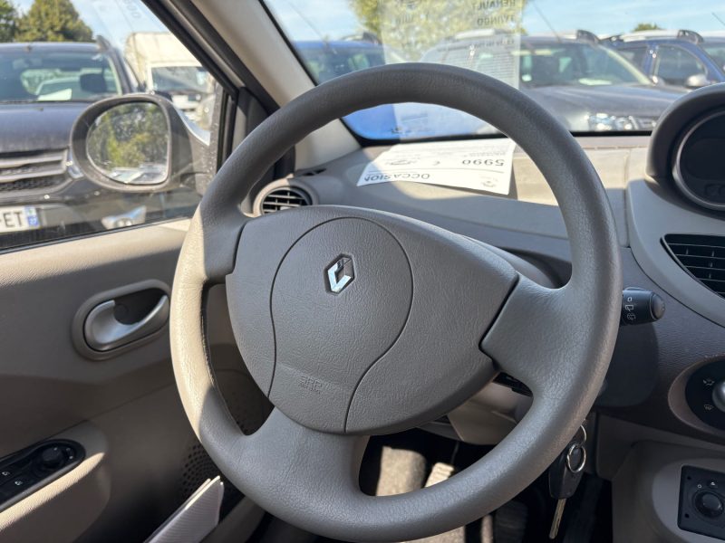 La Renault Twingo1.2 LEV 16v 75ch Expression eco²  distribution neuf Garantie 12 mois