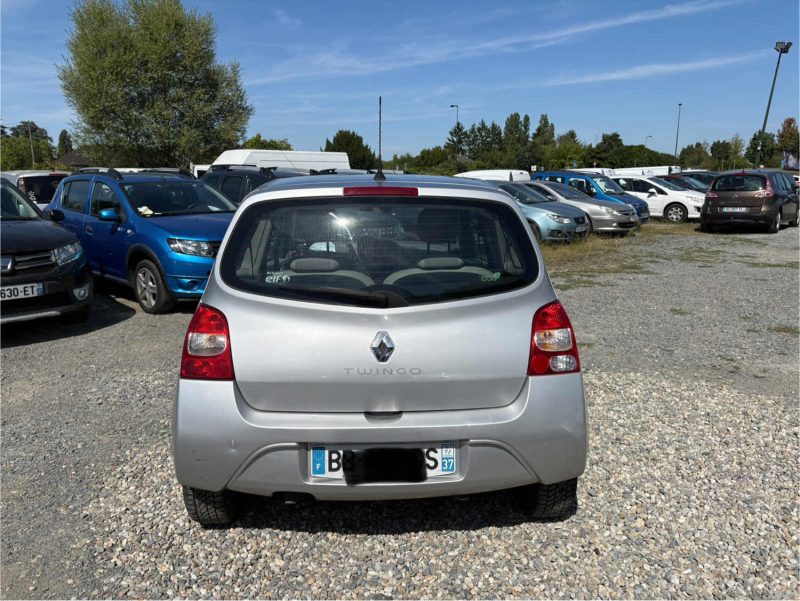 La Renault Twingo1.2 LEV 16v 75ch Expression eco²  distribution neuf Garantie 12 mois