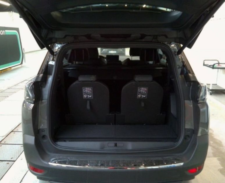 Peugeot 5008 Hybrid 136 e-cs6 allure pack + hayon motorise + navi