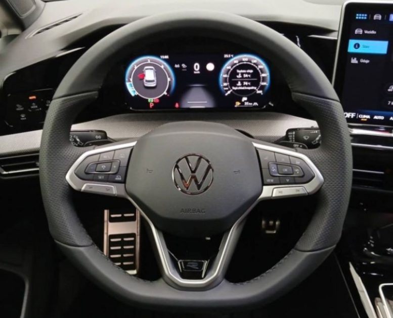 Volkswagen Golf 8 2.0 tdi 150 dsg7 r-line edition + camera 360 + toit pano