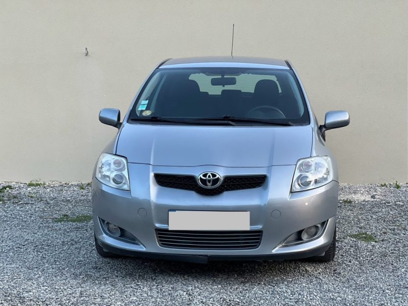 TOYOTA AURIS 2009