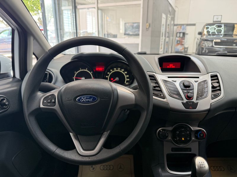 FORD FIESTA 2009
