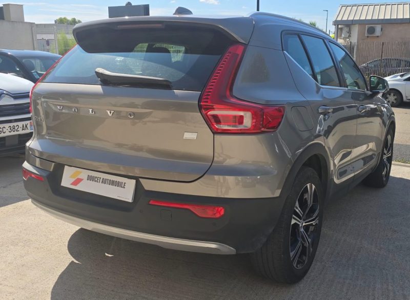 VOLVO XC40 2021