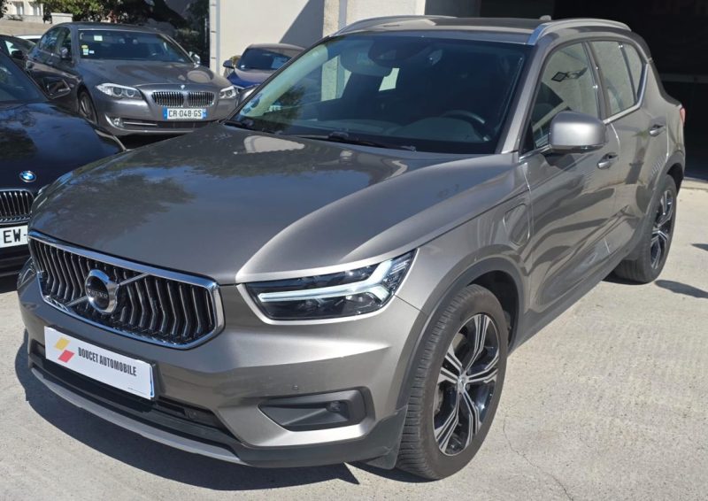 VOLVO XC40 2021