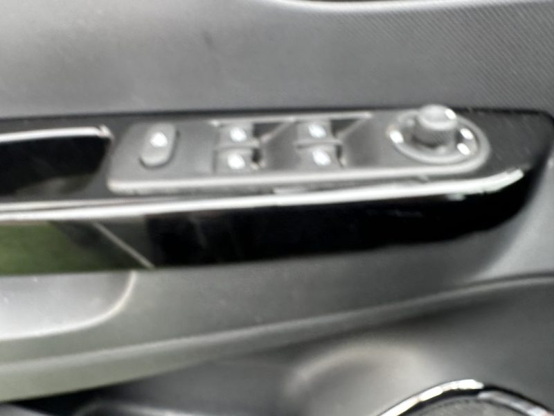 RENAULT CAPTUR 1.2 TCE 120 INTENS EDC