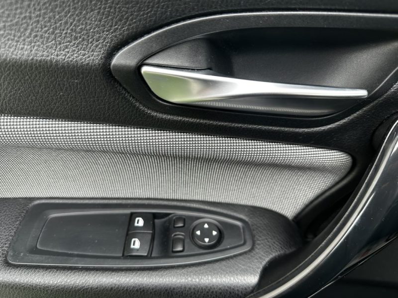 B.M.W. SERIE 1 F21 120D XDRIVE URBANLIFE 3P