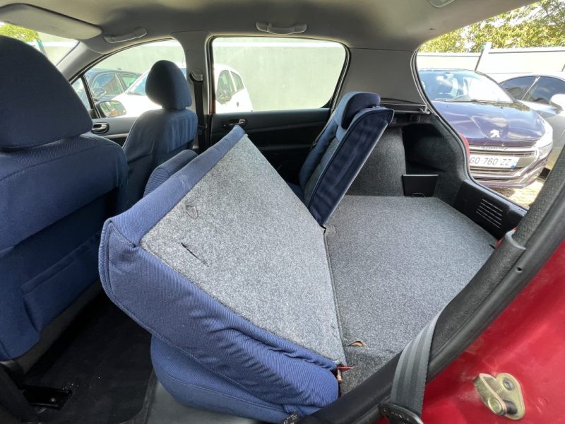 PEUGEOT 307 1.6 i 110 Cv BOITE AUTOMATIQUE / 24 500 Kms CLIMATISATION - GARANTIE 1 AN