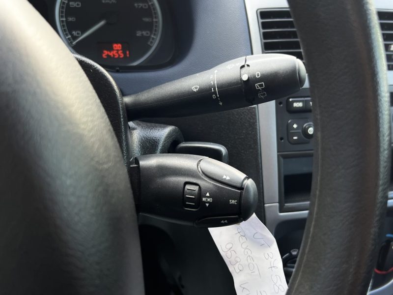 PEUGEOT 307 1.6 i 110 Cv BOITE AUTOMATIQUE / 24 500 Kms CLIMATISATION - GARANTIE 1 AN