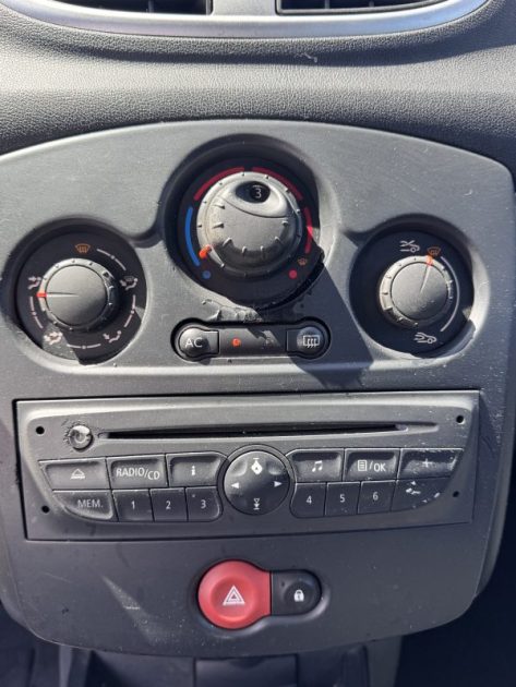 RENAULT CLIO III 1.5 DCI  