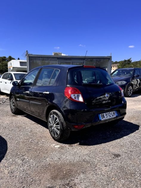 RENAULT CLIO III 1.5 DCI  