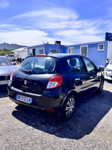 RENAULT CLIO III 1.5 DCI  