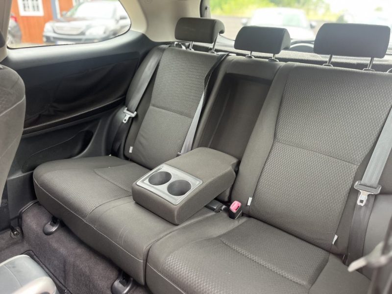 TOYOTA AURIS 2.2 D-4D 177 cv Coupé