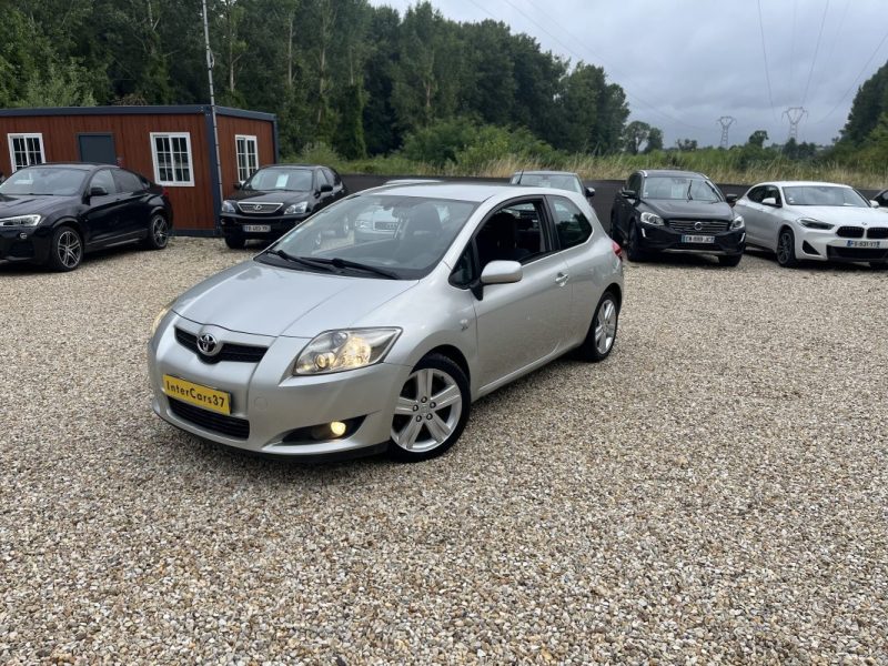 TOYOTA AURIS 2.2 D-4D 177 cv Coupé