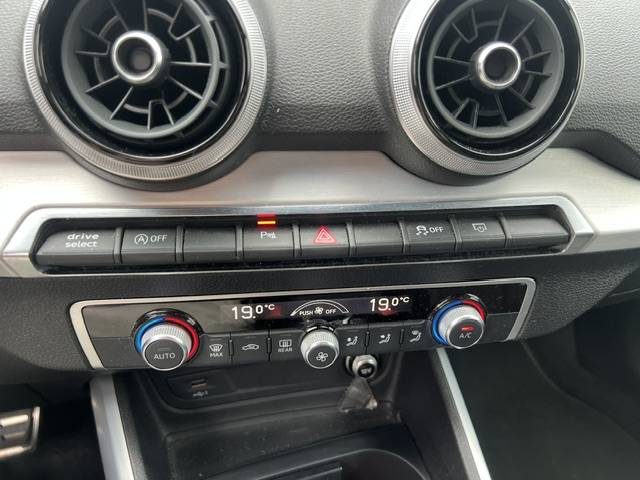 Audi Q2 35-tfsi S-Line BVA