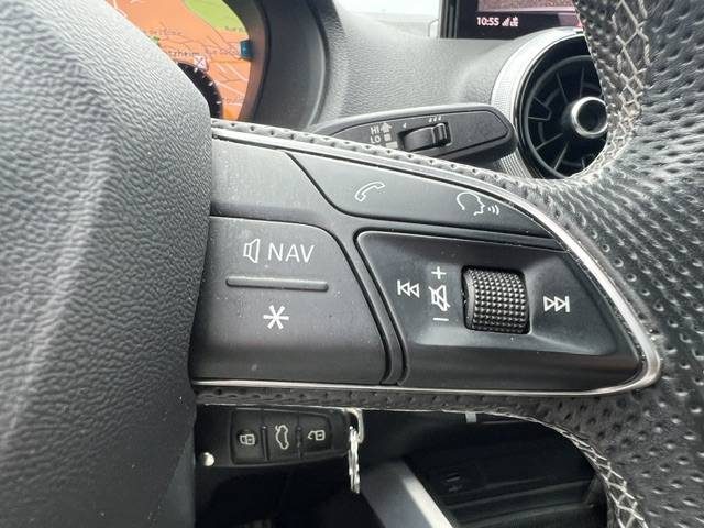 Audi Q2 35-tfsi S-Line BVA