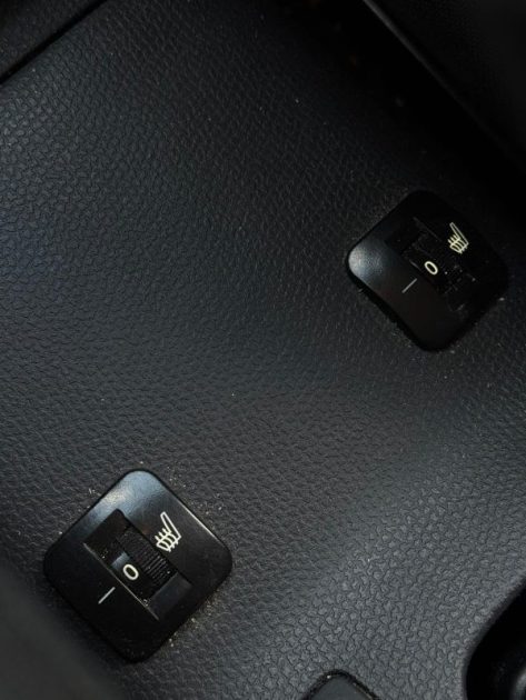 Suzuki swift 1.3 92ch - Moteur à chaine - Révisée - Sièges chauffant -  CT ok - Garantie 1an