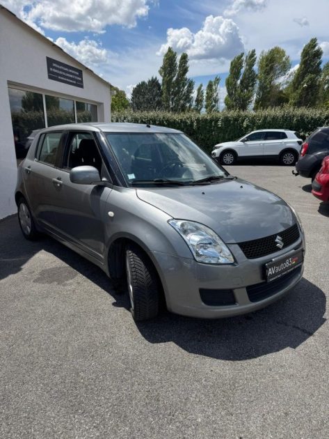 Suzuki swift 1.3 92ch - Moteur à chaine - Révisée - Sièges chauffant -  CT ok - Garantie 1an