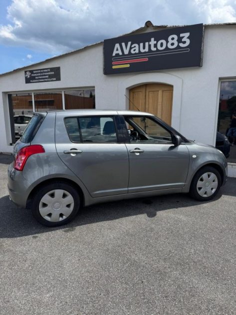 Suzuki swift 1.3 92ch - Moteur à chaine - Révisée - Sièges chauffant -  CT ok - Garantie 1an