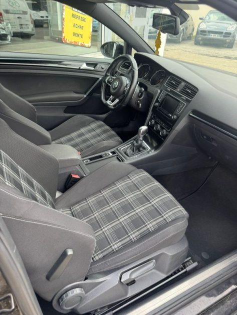 VOLKSWAGEN GOLF VII 2013