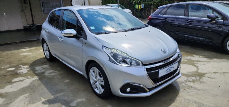 PEUGEOT 208 2016