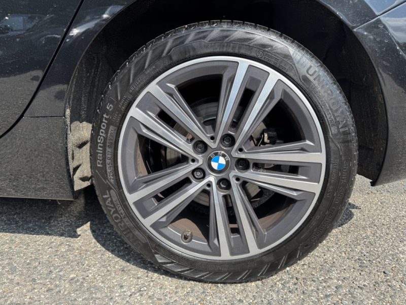 B.M.W. SERIE 1 2020